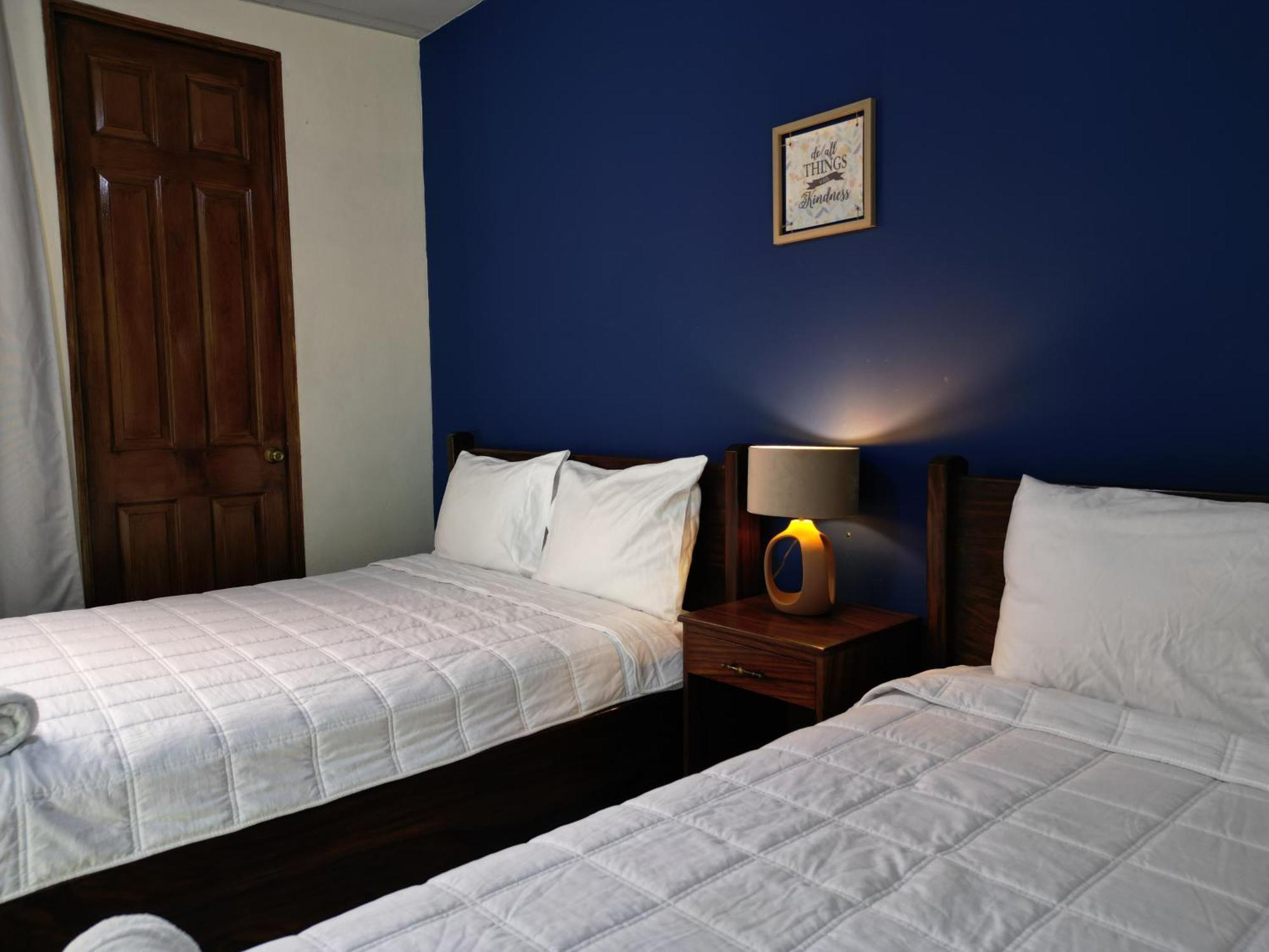 Hotel Suenos サンサルバドル エクステリア 写真