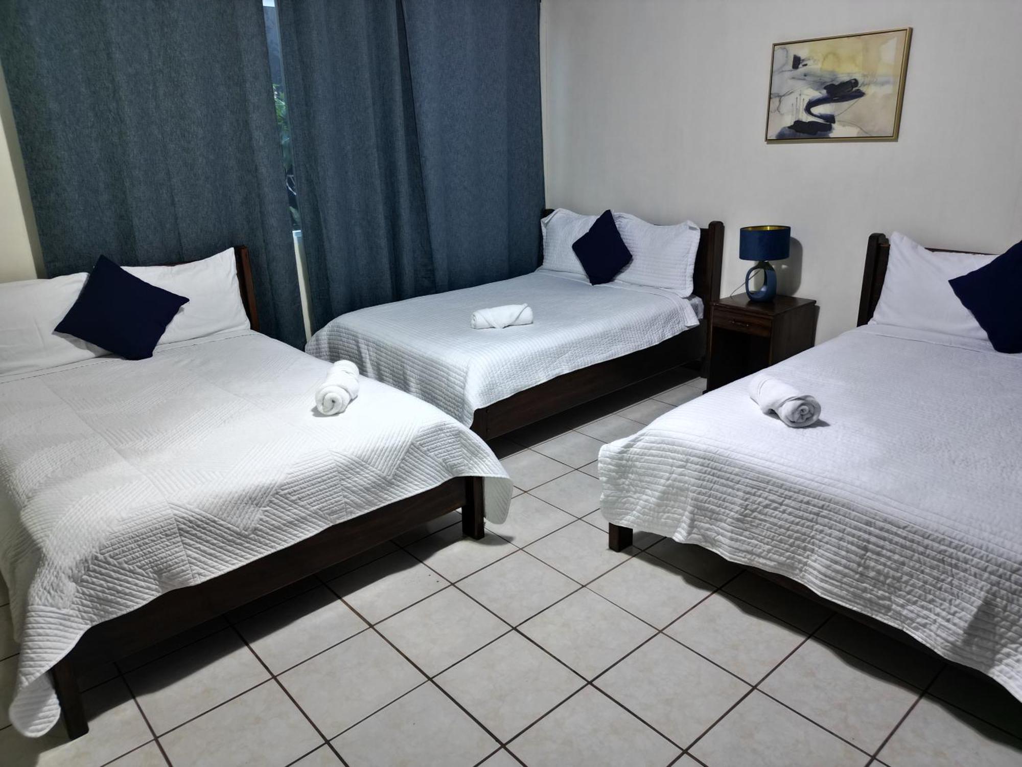 Hotel Suenos サンサルバドル エクステリア 写真
